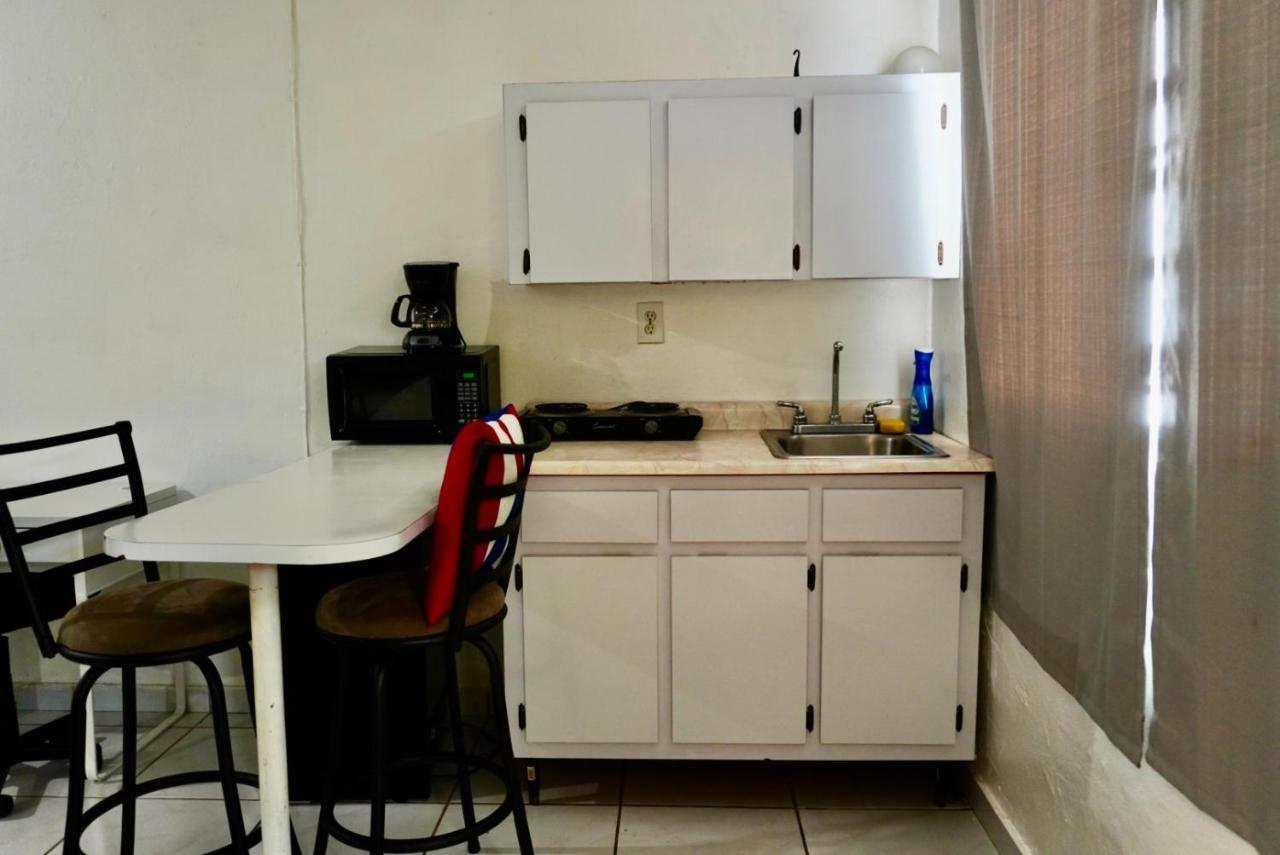All You Need Studios Walking Distance To Beach Isla Verde San Juan Zewnętrze zdjęcie