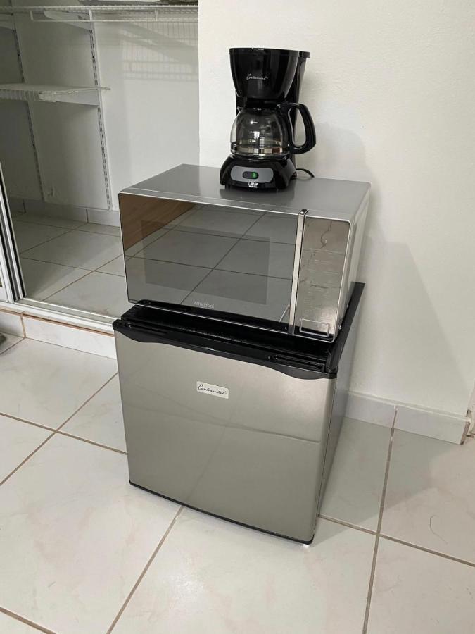 All You Need Studios Walking Distance To Beach Isla Verde San Juan Zewnętrze zdjęcie