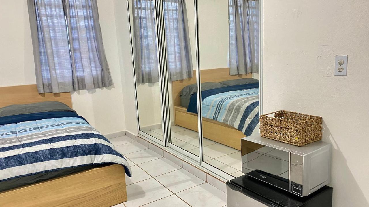 All You Need Studios Walking Distance To Beach Isla Verde San Juan Zewnętrze zdjęcie